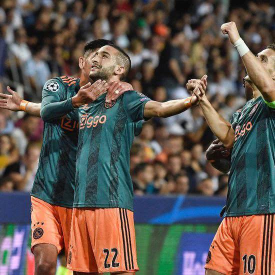 比赛外的闪 比赛外的闪