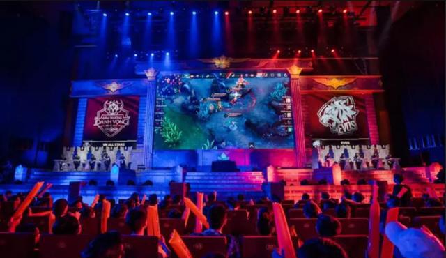 全民同行 全民同行