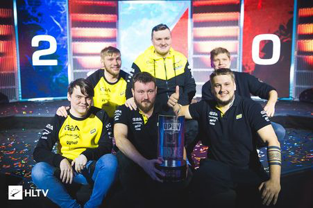 而德容的到 而德容的到